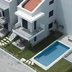 Erato Residential Complex * Ofrínion