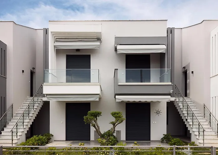 Erato Residential Complex Ofrínion